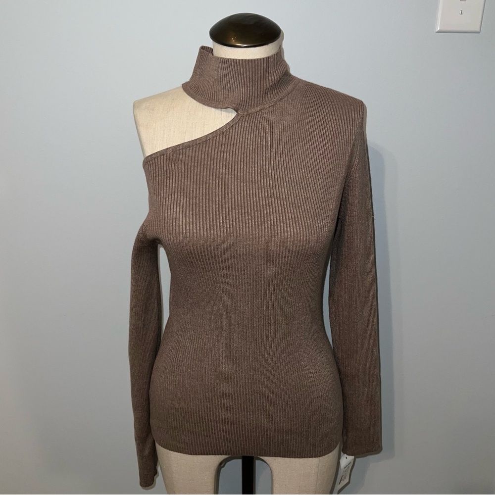 NWT Lush Tan Cutout Mock Neck Knit Top Size Medium